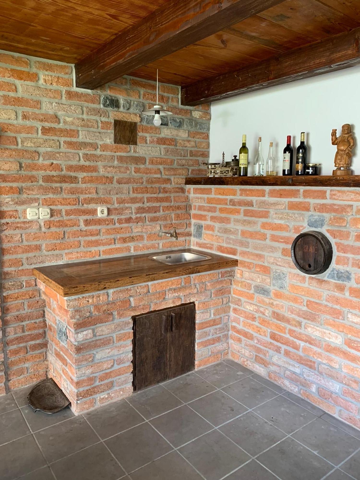 Studio Apartman Lora Lipik Exteriör bild